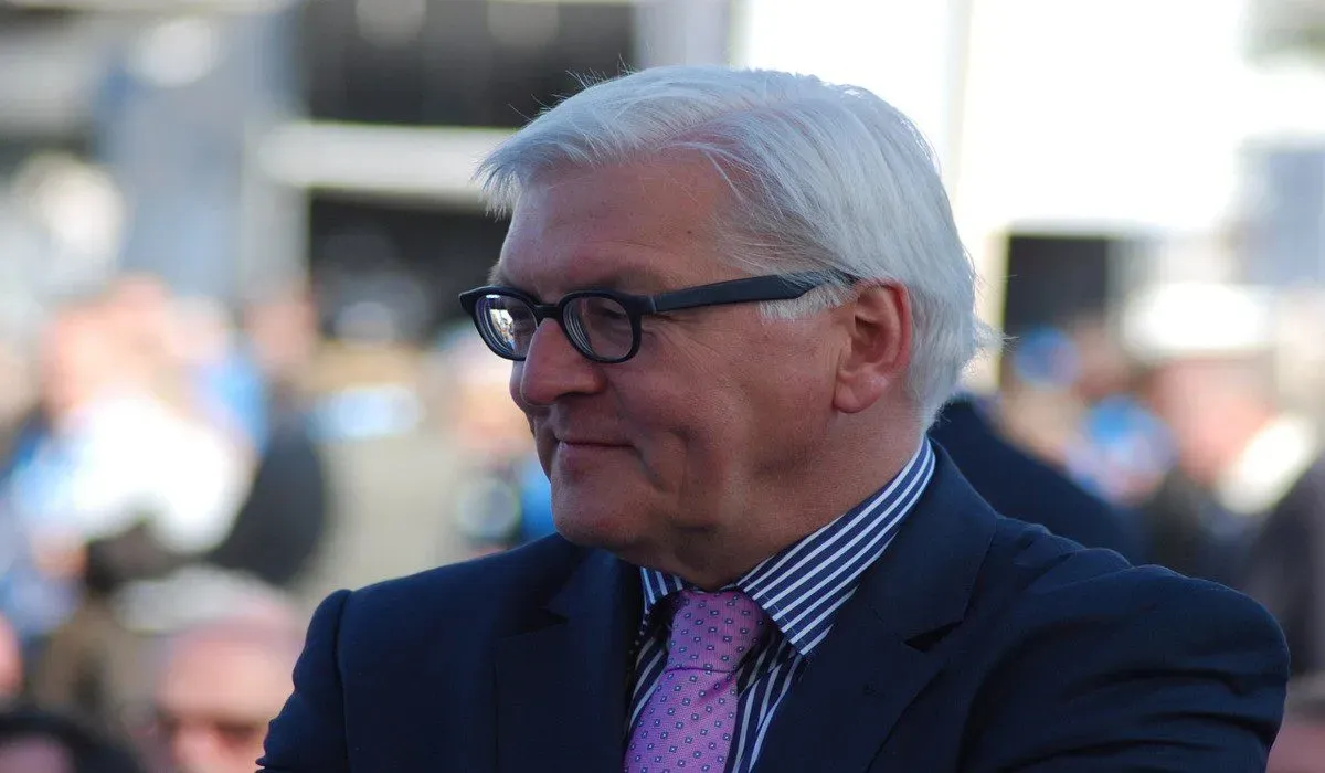 Steinmeier: Έκκληση στον Πούτιν να βάλει τέλος στον πόλεμο