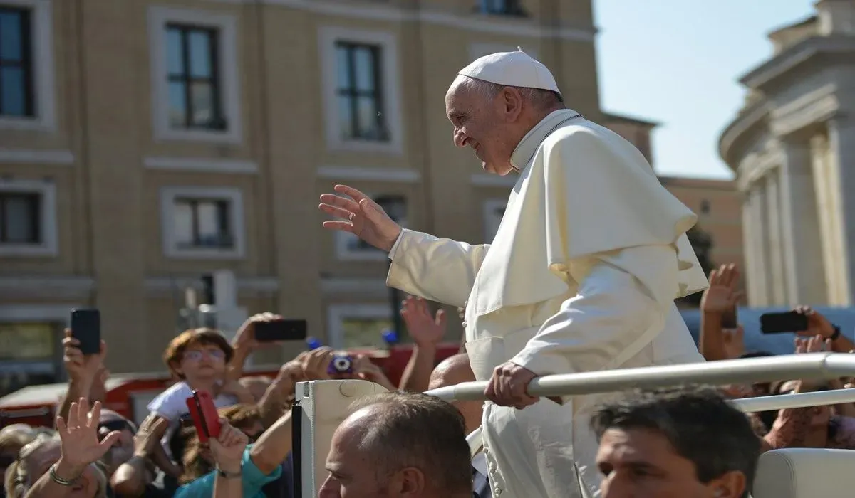 Πάπας Φραγκίσκος: Μοναχές και ιερείς βλέπουν πορνό στο Ίντερνετ