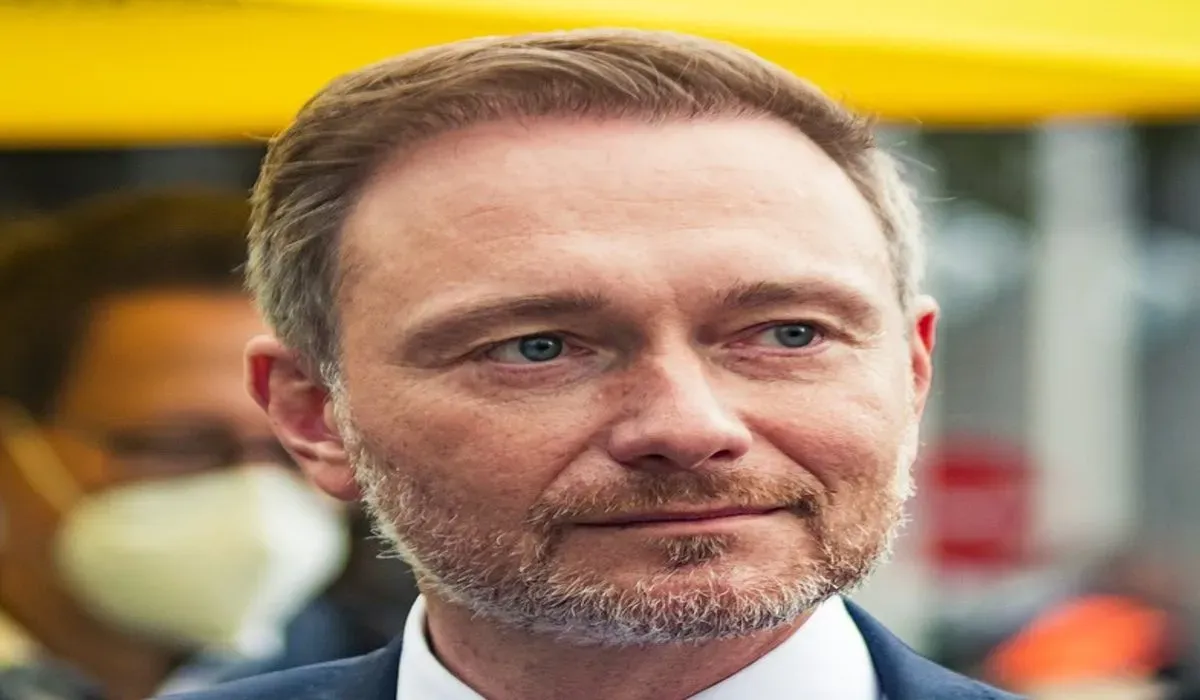 Lindner: Όχι άλλα χρήματα των φορολογουμένων για τον φίλο του Πούτιν