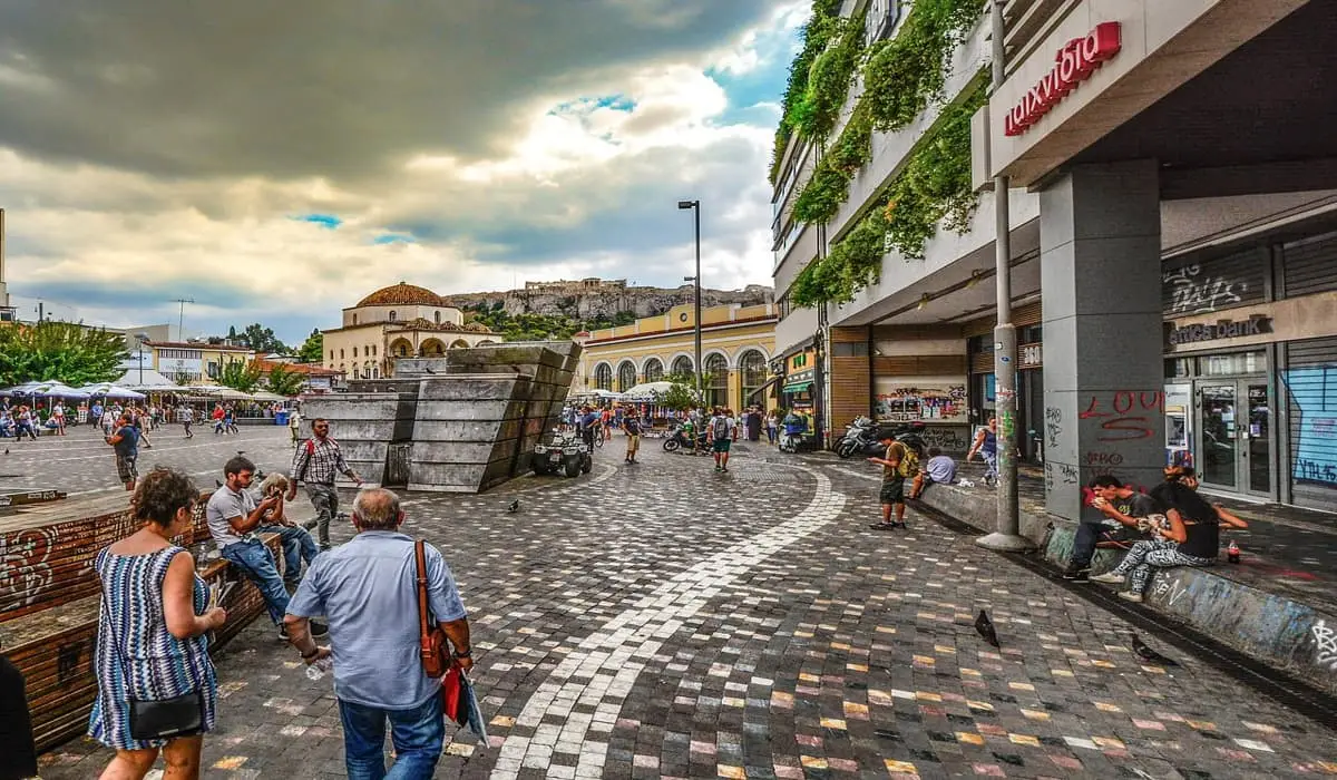 Σε τροχιά δημογραφικού αδιεξόδου η Ελλάδα