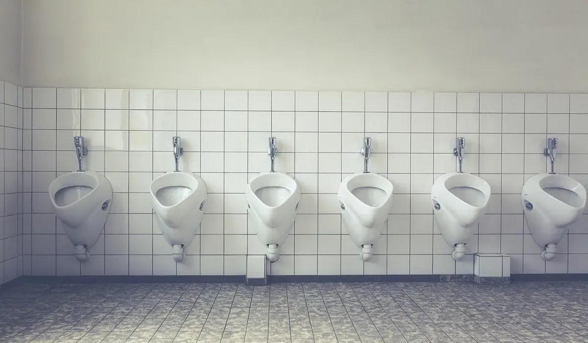 Διαγωνισμός για την πιο αηδιαστική σχολική τουαλέτα στη Γερμανία