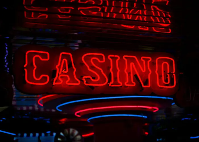 Τυχερά παιχνίδια με κρυπτονομίσματα στο Frumzi καζίνο: Πώς να παίξετε με Altcoins;