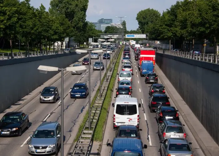 Έναρξη των καλοκαιρινών διακοπών στη NRW: Που αναμένεται κυκλοφοριακή συμφόρηση