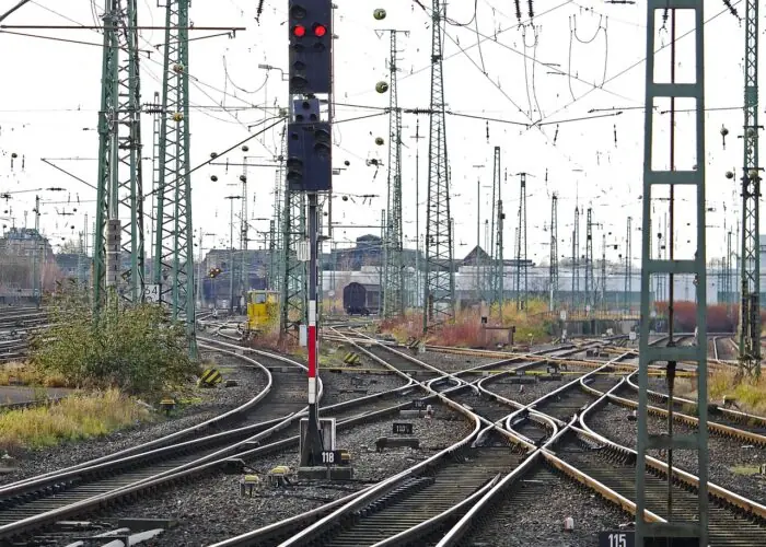 600 επιβάτες του S-Bahn παγιδεύτηκαν: Μπαλόνι από το Oktoberfest παρέλυσε το Μόναχο