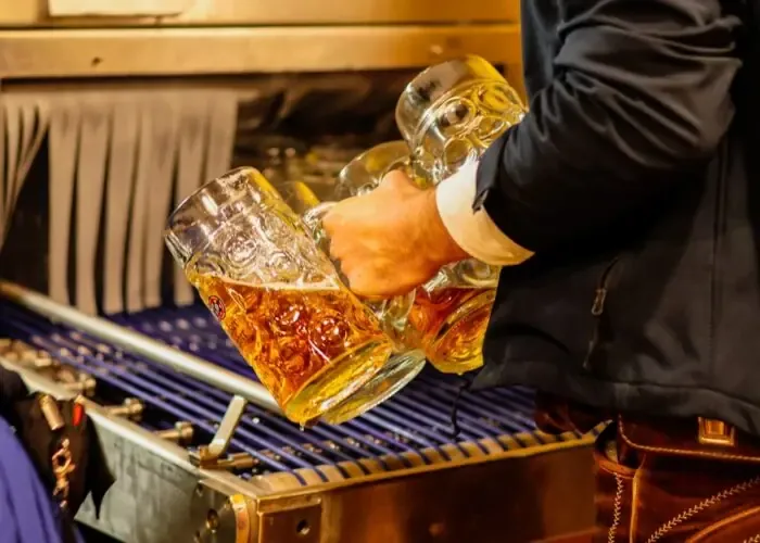 Μετά το Oktoberfest στο Μόναχο: Έρευνες κατά 33 υπαλλήλων ασφαλείας